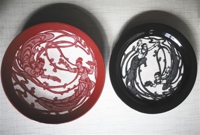茅子芳的刻瓷作品《飛天》。
